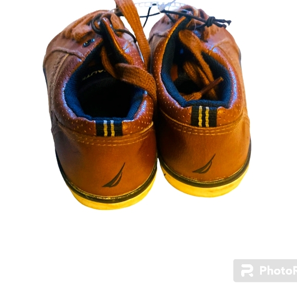 Kids Nautica Shoes - Picture 3 of 3